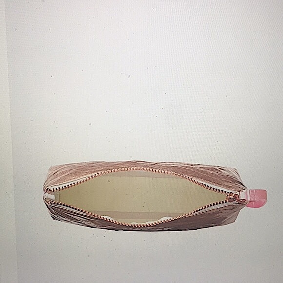 PINK VICTORIA’S SECRET - BEAUTY / COSMETIC BAG - Picture 4 of 13